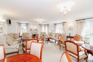 RESIDENTS LOUNGE- click for photo gallery